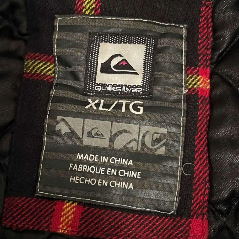 Quicksilver Men L Colorful Plaid Full Zip Quilted Polyester Filled Jacket - Picture 6 of 9